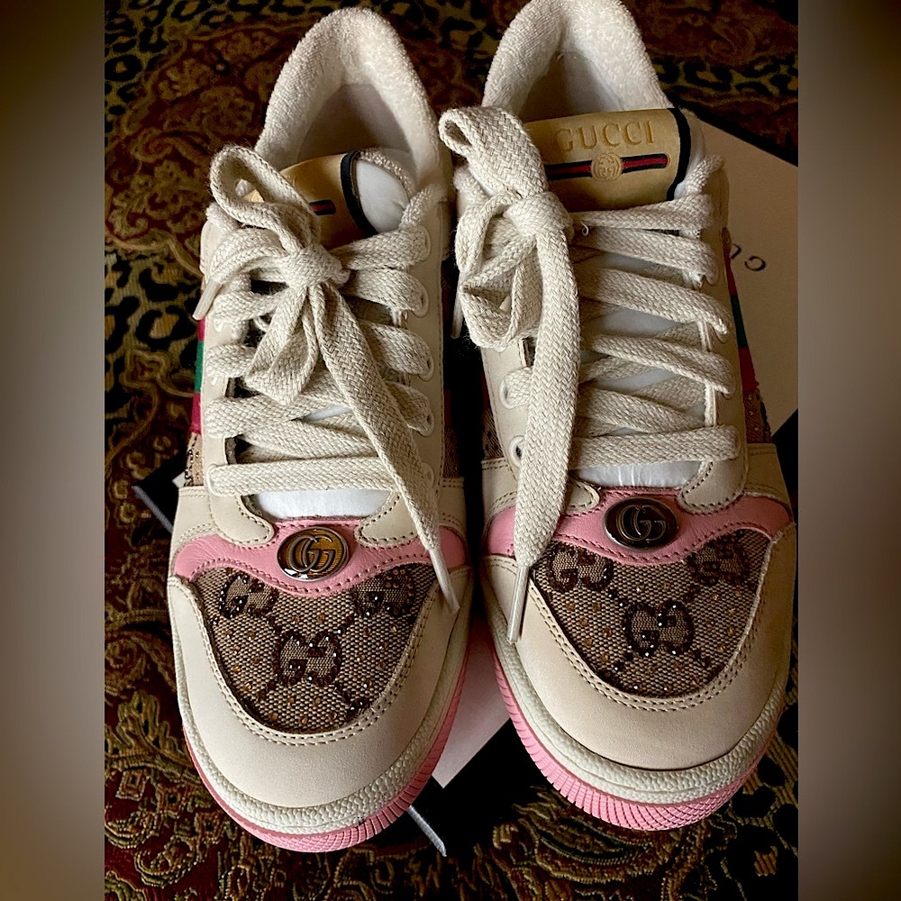 Authentic Gucci sneakers with crystals. Size 37.5 worn a hour